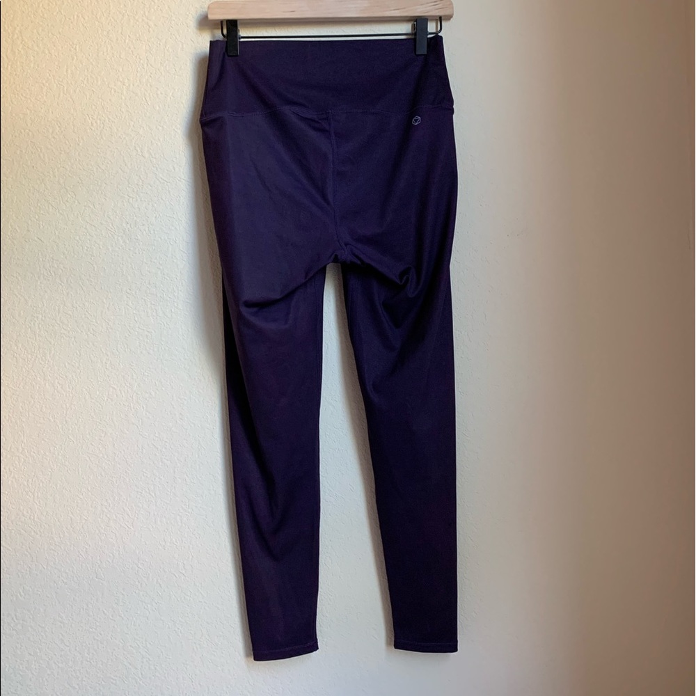 AR-33 size L leggings